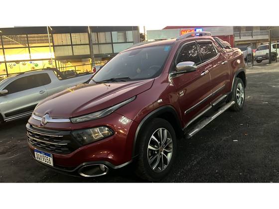 FIAT TORO 2.0 16V TURBO DIESEL VOLCANO 4WD AT9 FIAT TORO 2.0 16V TURBO DIESEL VOLCANO 4WD AT9
